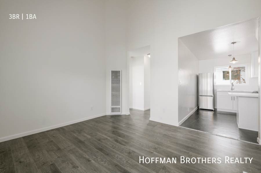 6045 Eleanor Ave #12 - Photo 7 of 26