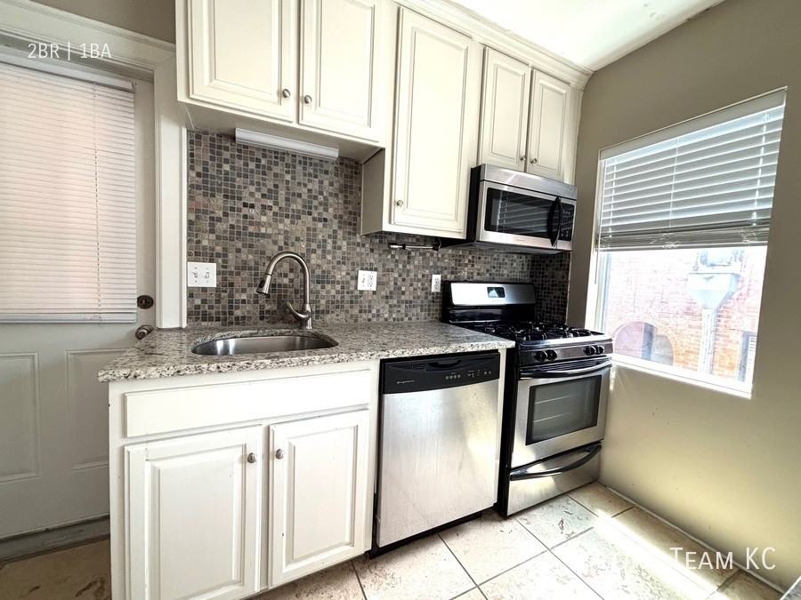 1107 W 45th St #1101-3 - Photo 2 of 9