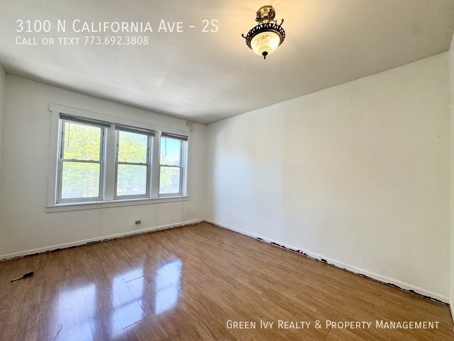 3100 N California Ave #2S - Photo 5 of 12