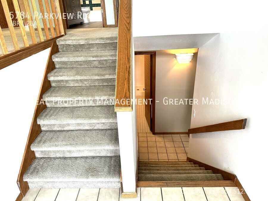 5784 Parkview Rd - Photo 2 of 20