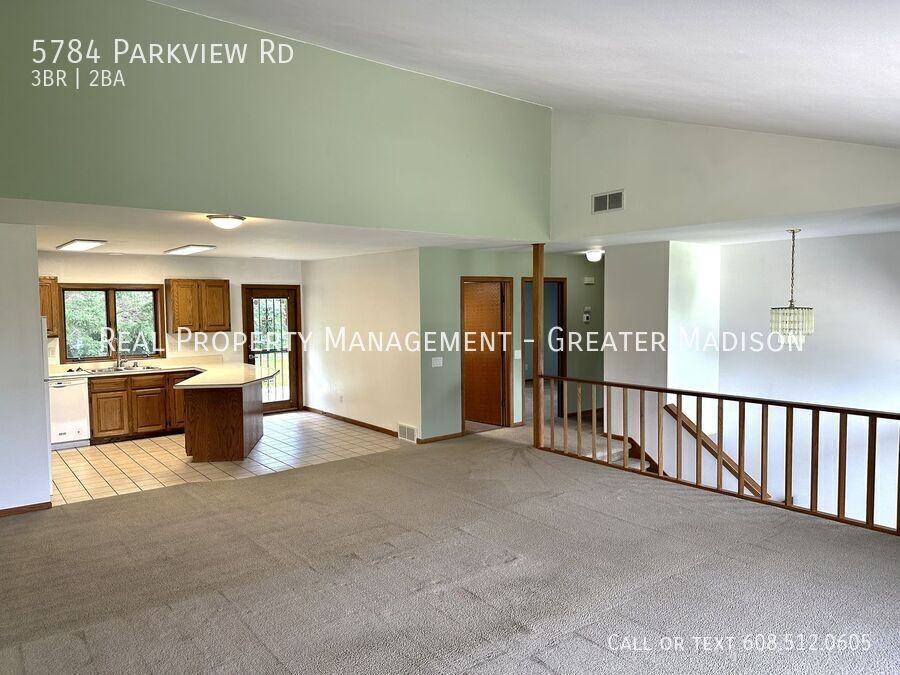 5784 Parkview Rd - Photo 6 of 20