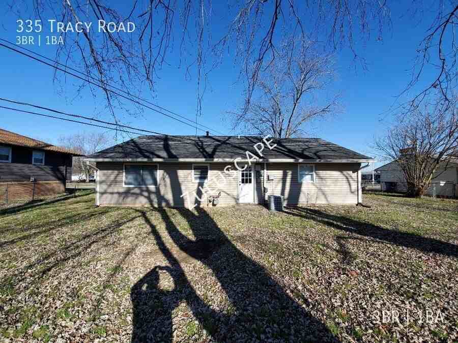 335 Tracy Rd - Photo 5 of 19