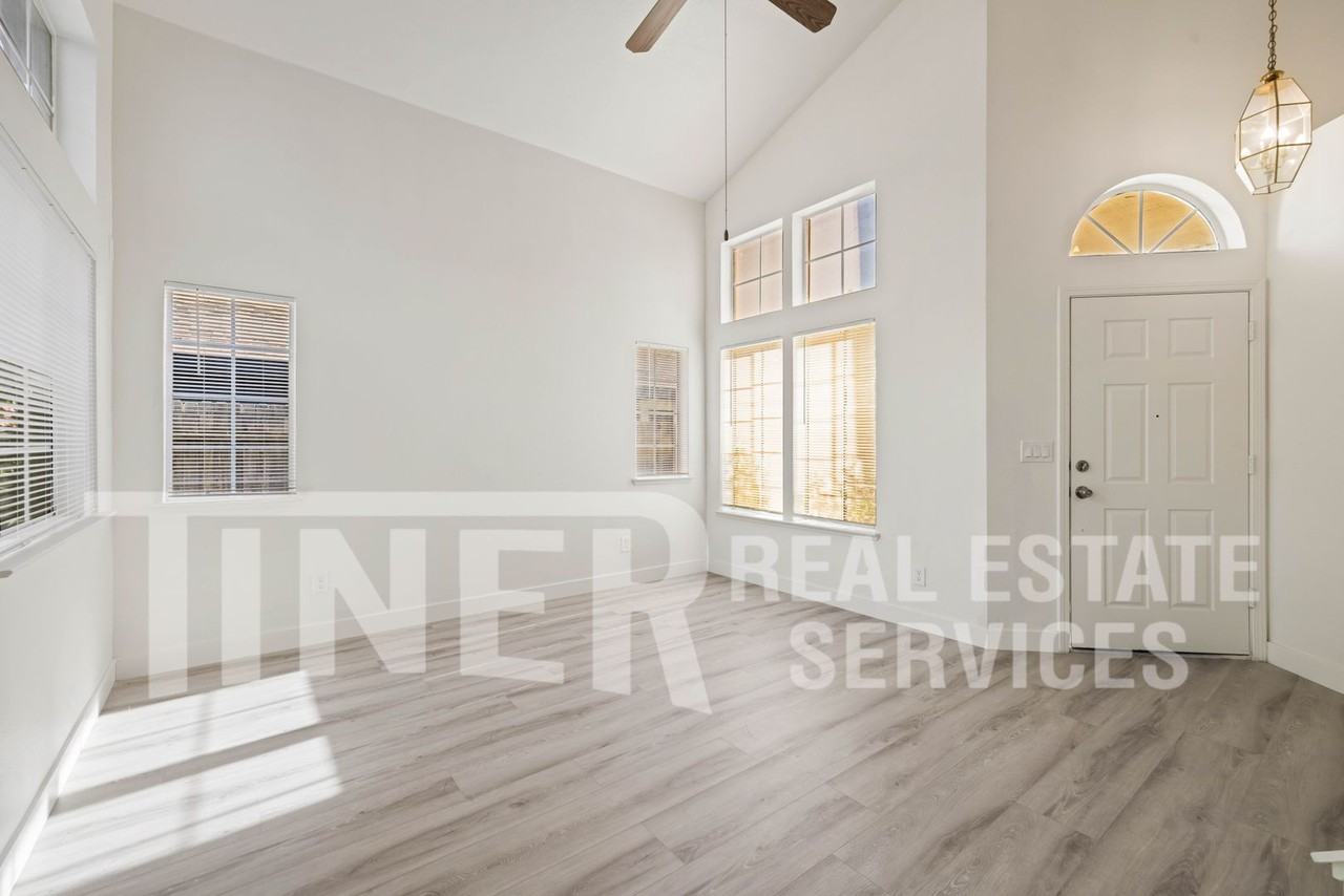 8242 Scrub Oak Way - Photo 7 of 26