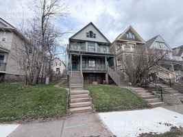 featured image of 809 E 5th St #LOWER