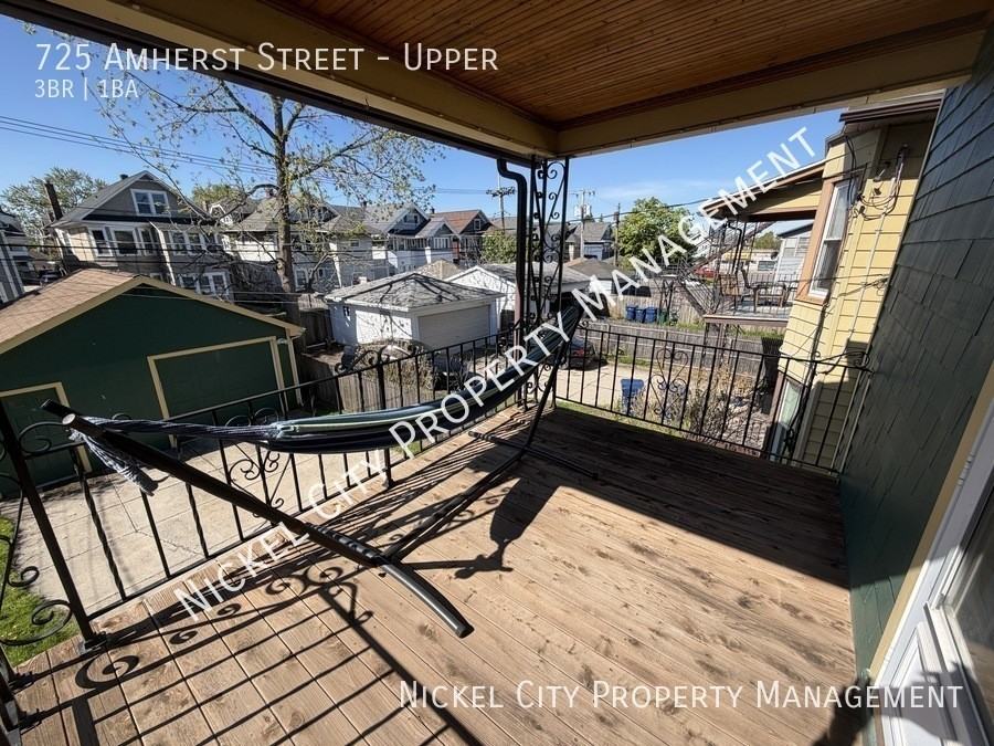725 Amherst St - Photo 3 of 13