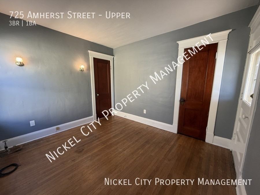 725 Amherst St - Photo 6 of 13