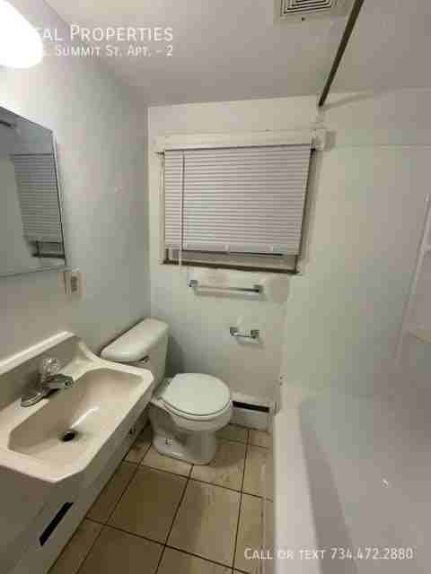 52 S Summit St #2 - Photo 6 of 14