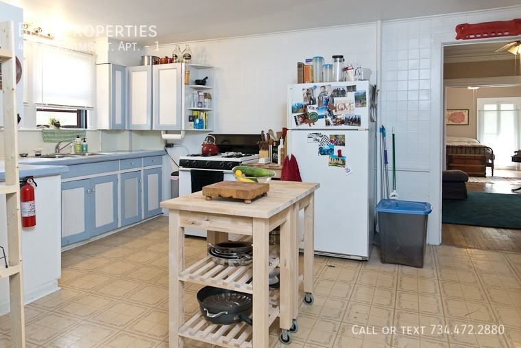 429 N Adams St #1 - Photo 5 of 11