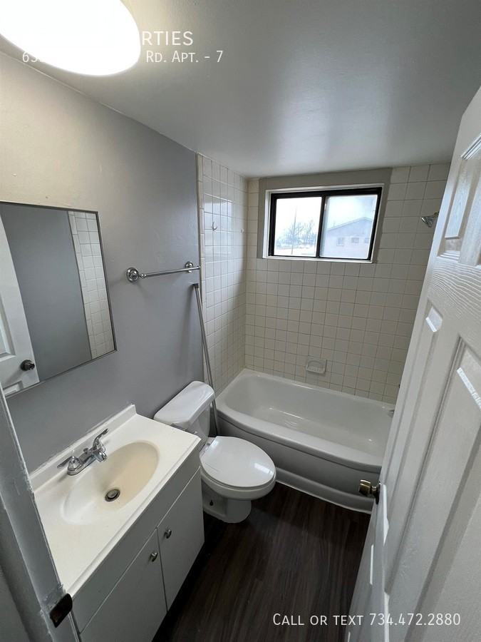6339 Middlebelt Rd #7 - Photo 6 of 10
