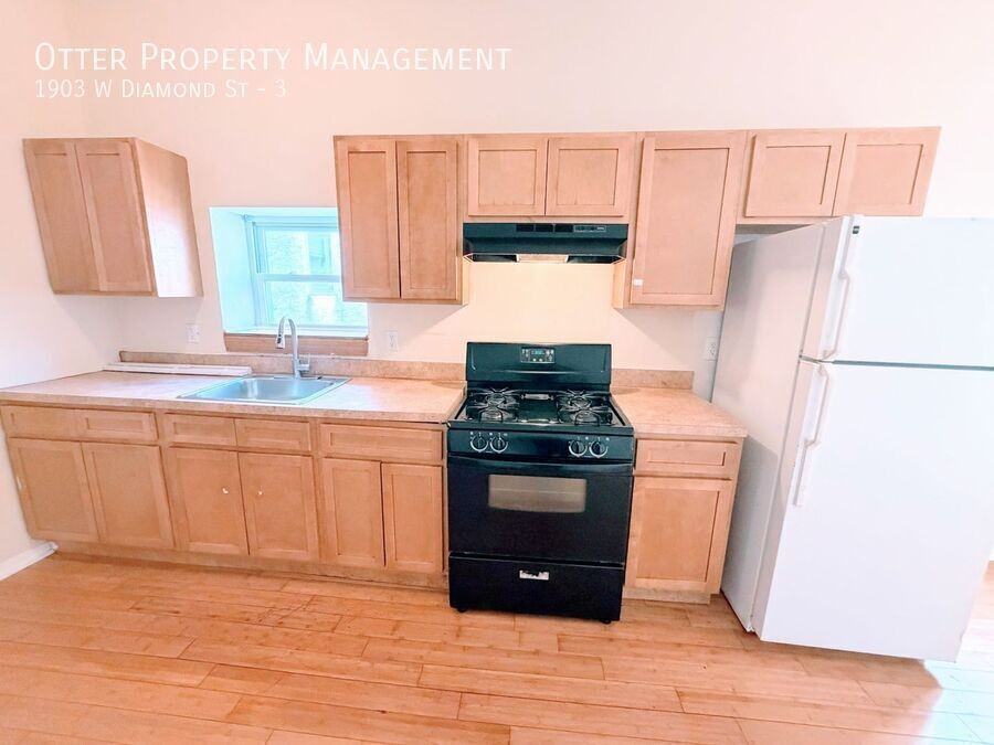 1903 W Diamond St #3 - Photo 3 of 26