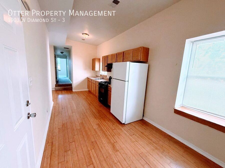 1903 W Diamond St #3 - Photo 4 of 26