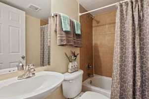 featured image of 3300 Garden Oaks Dr