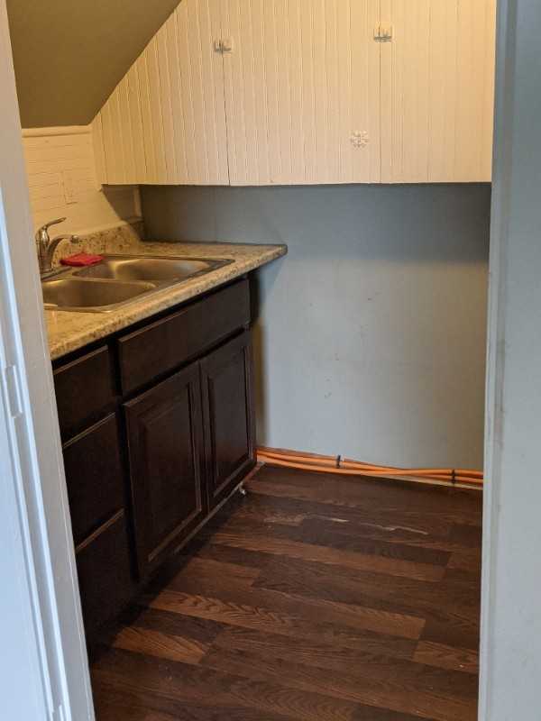 150 Washington St #2 - Photo 3 of 4