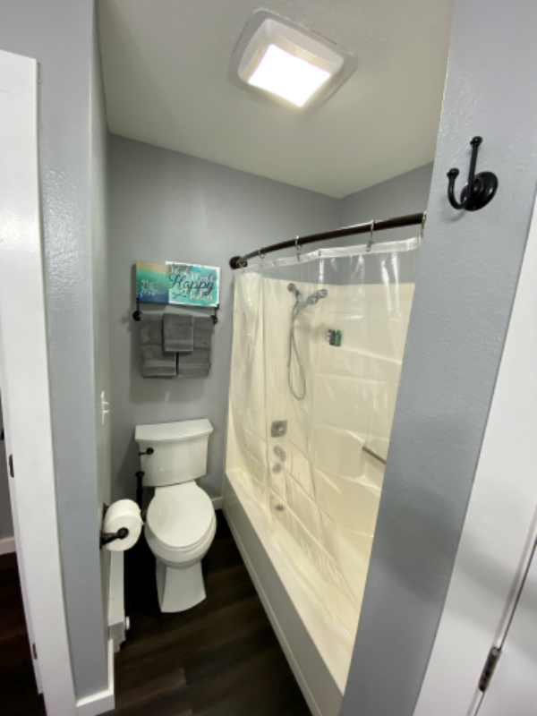 187 Glenwood Dr #B - Photo 5 of 8
