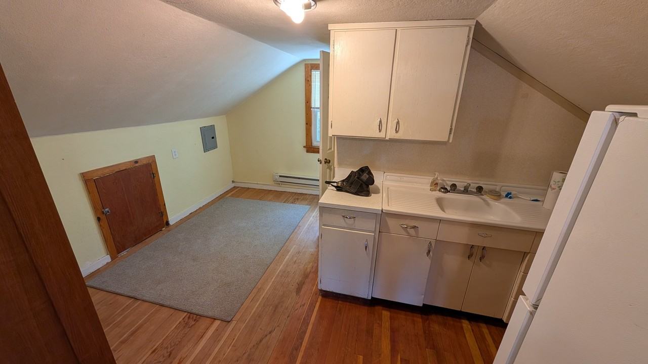 617 Saint Cloud St #A - Photo 6 of 9