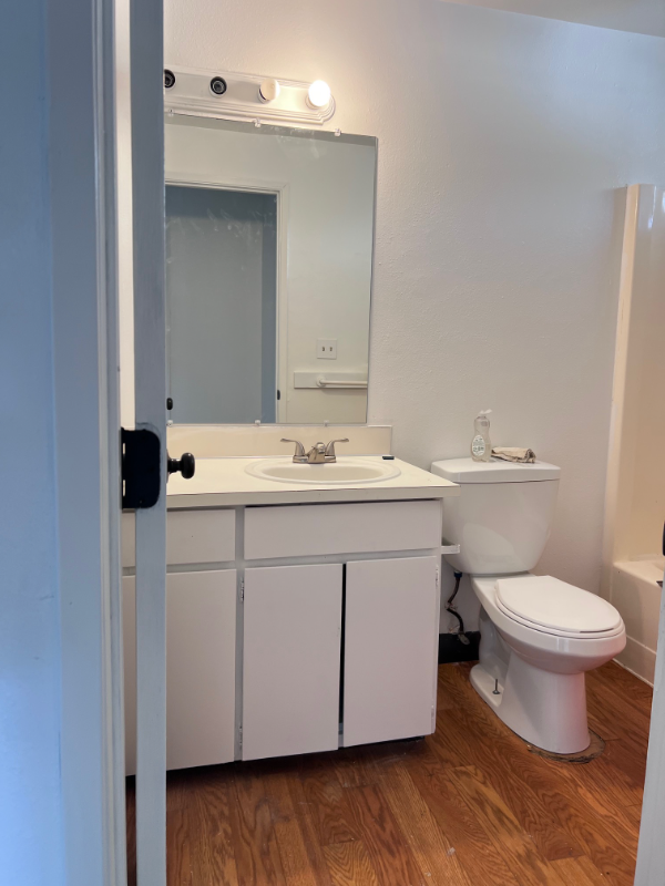3810 D Pl Se #2 - Photo 5 of 6