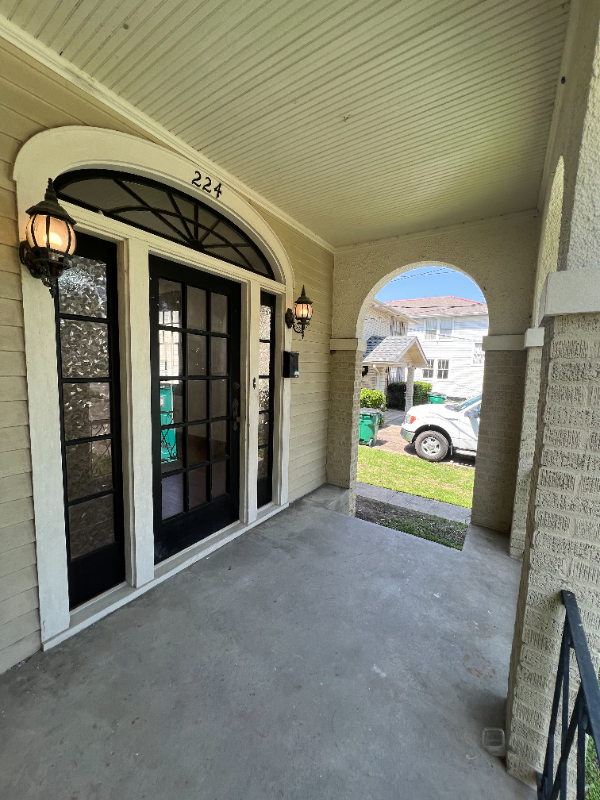 224 Phosphor Ave - Photo 3 of 28