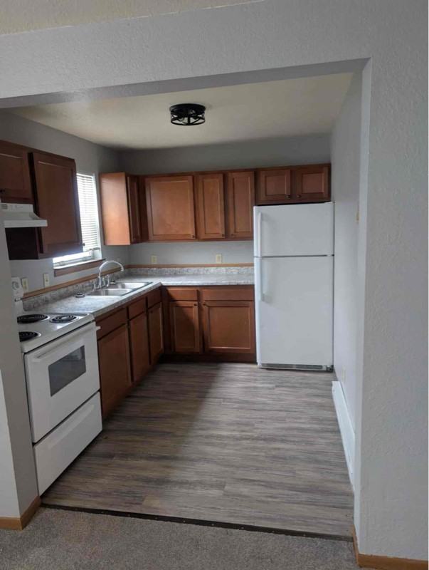 508 N Main St #A - Photo 3 of 12