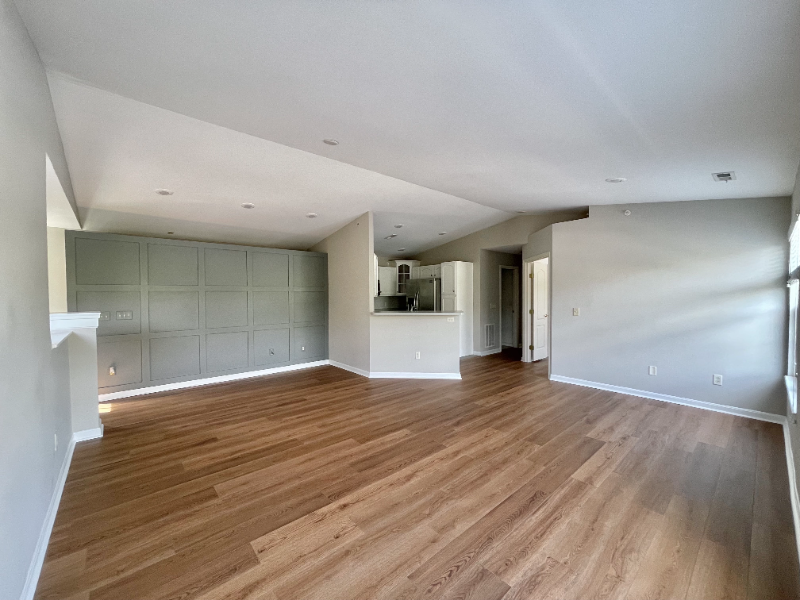 301 Skyview Ct - Photo 2 of 16