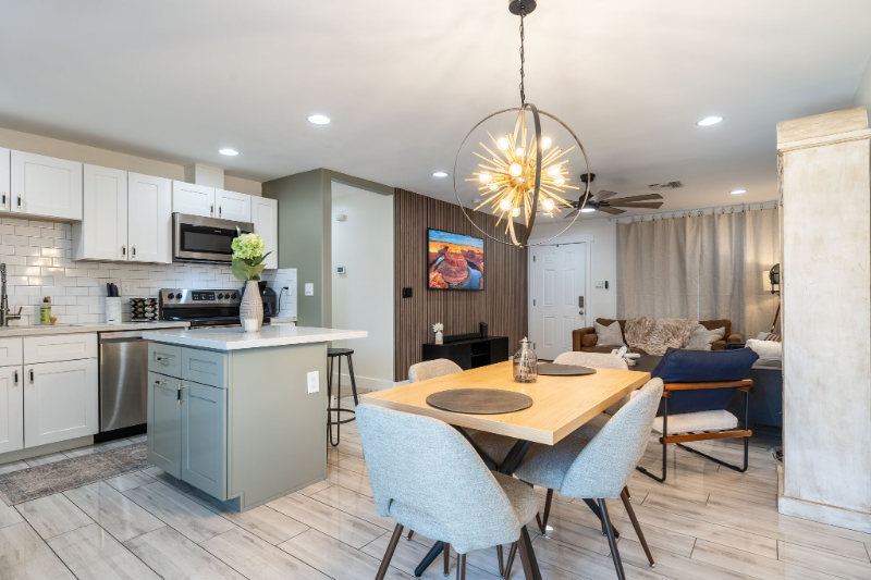 2145 W Fairmount Ave - Photo 5 of 12