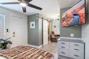 2145 W Fairmount Ave - Photo 1 of 1