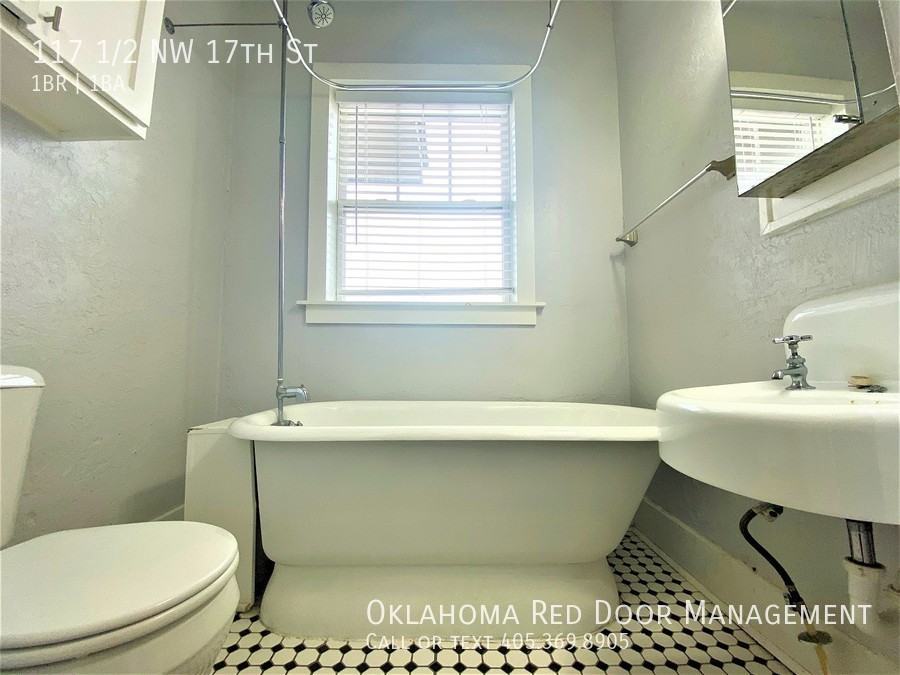 117 1/2 Nw 17th St - Photo 6 of 21