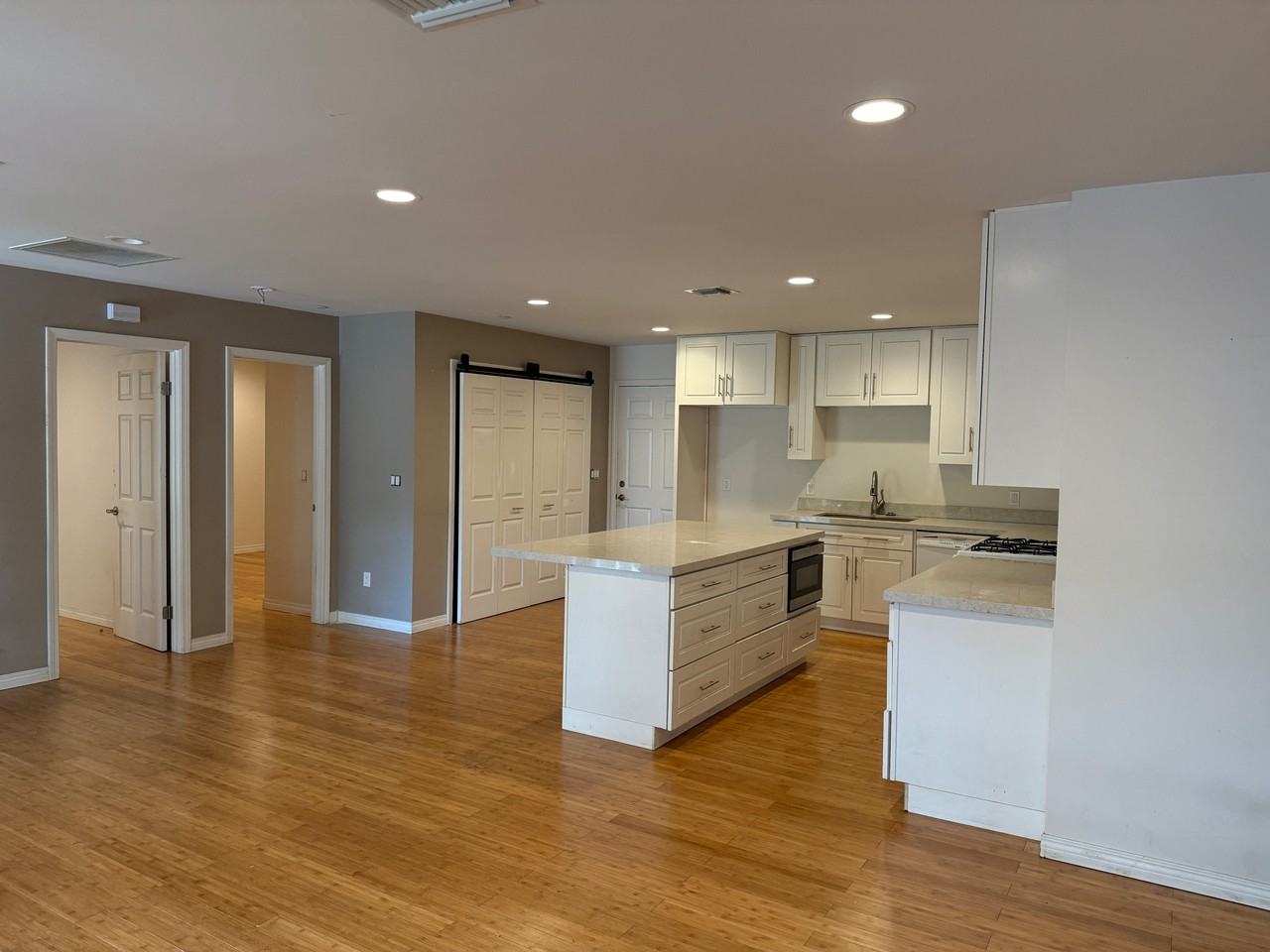 130 N Lincoln Ave #130 - Photo 6 of 39