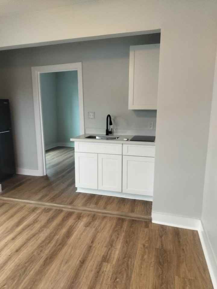 1321 35th St #1 - Photo 4 of 29