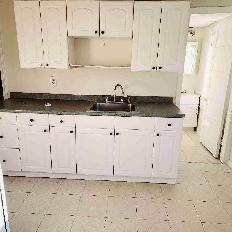 130 Cetral Street - Photo 5 of 7