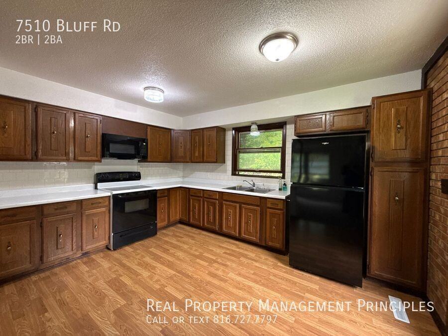 7510 Bluff Rd - Photo 4 of 18