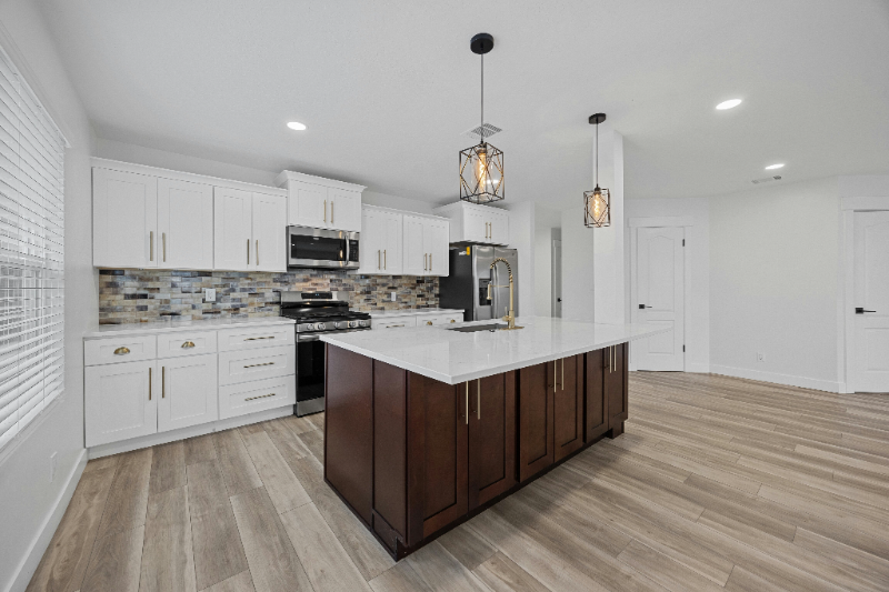 602 Firethorn Ln - Photo 7 of 14