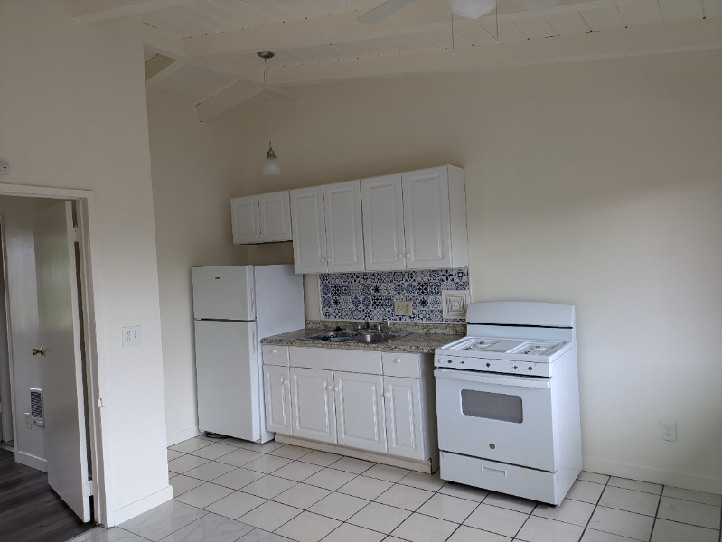 7002 Linda Vista Rd #1