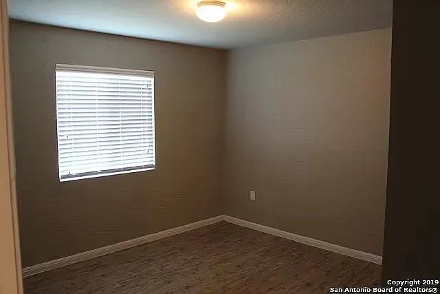 10418 Legacy Hl - Photo 6 of 19