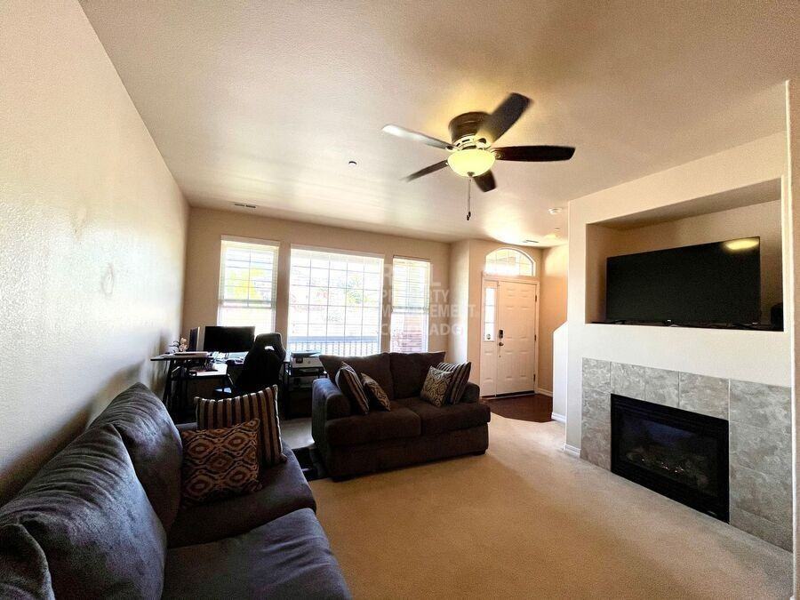 6467 Bluffmont Pt - Photo 5 of 13
