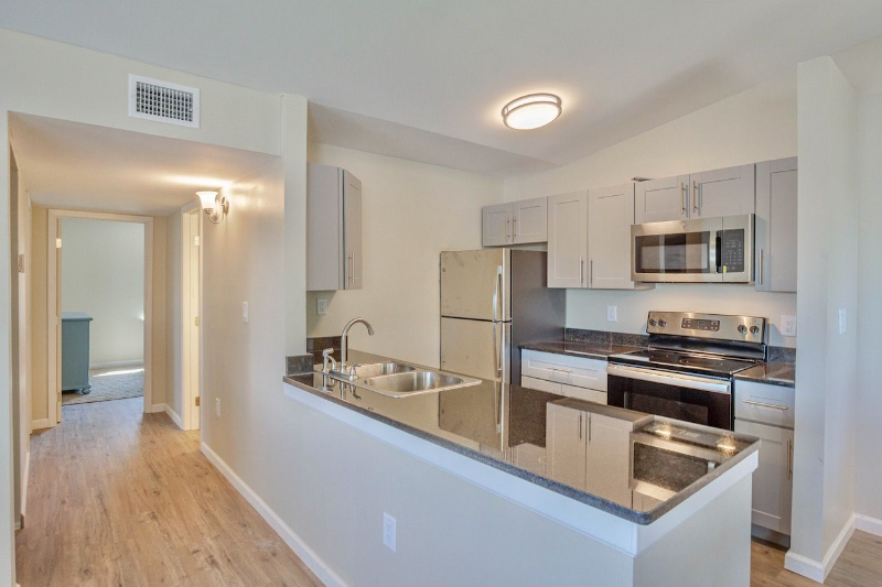 240 Harmon Ave #213 - Photo 4 of 11