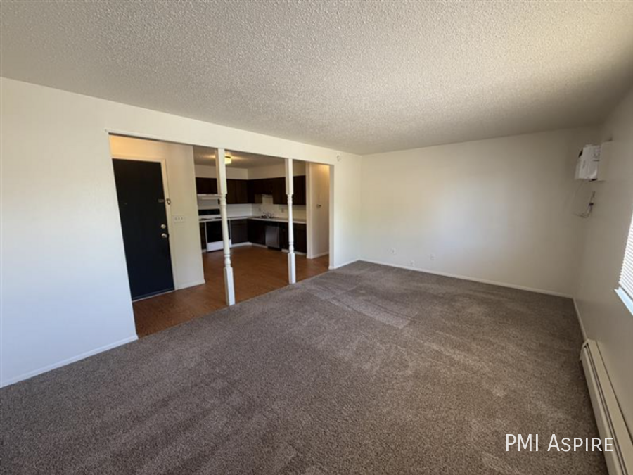 1329 Vivian St #202 - Photo 4 of 9