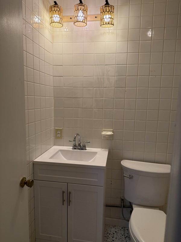 511 Lake Shore Dr - Photo 5 of 12