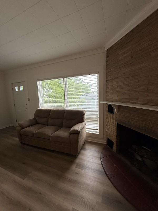 511 Lake Shore Dr - Photo 7 of 12