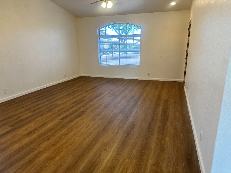 1060 W Paseo Way - Photo 2 of 14