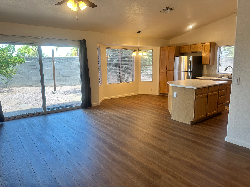 1060 W Paseo Way - Photo 4 of 14