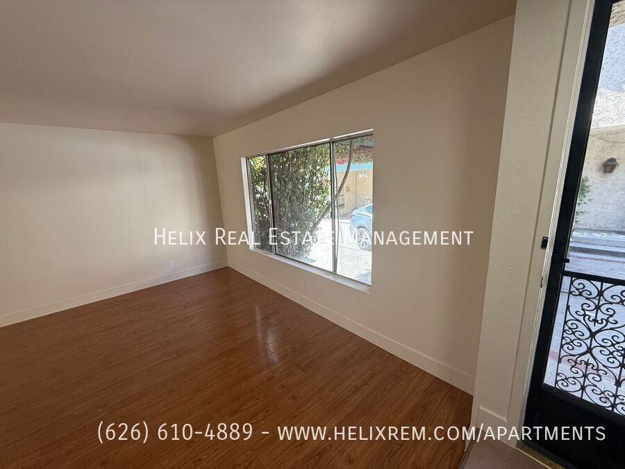 731 W Duarte Rd #13 - Photo 3 of 17