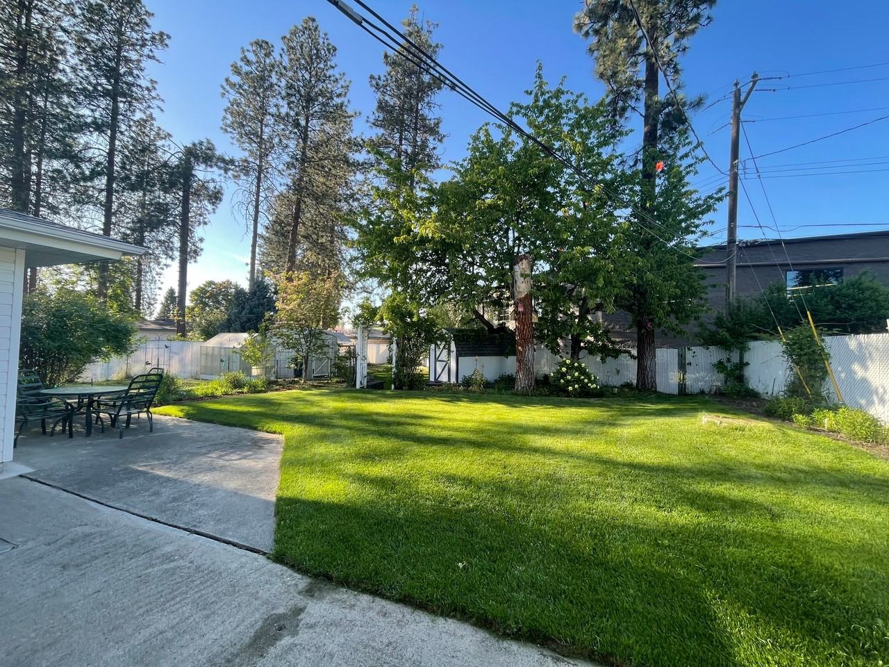 3332 W Elmhurst Ave - Photo 3 of 19