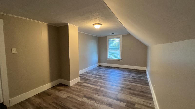 50 Vernon St #3 - Photo 7 of 10