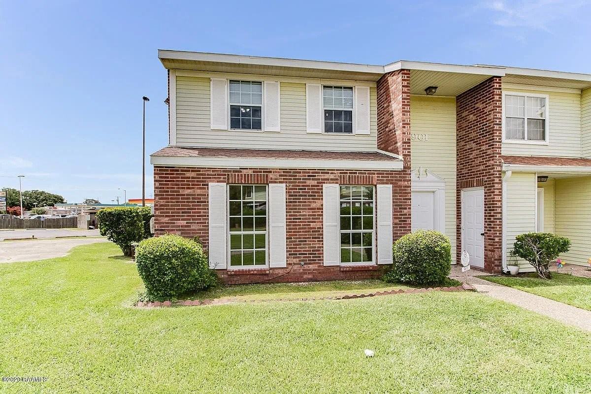 101 Wilbourn Blvd #901