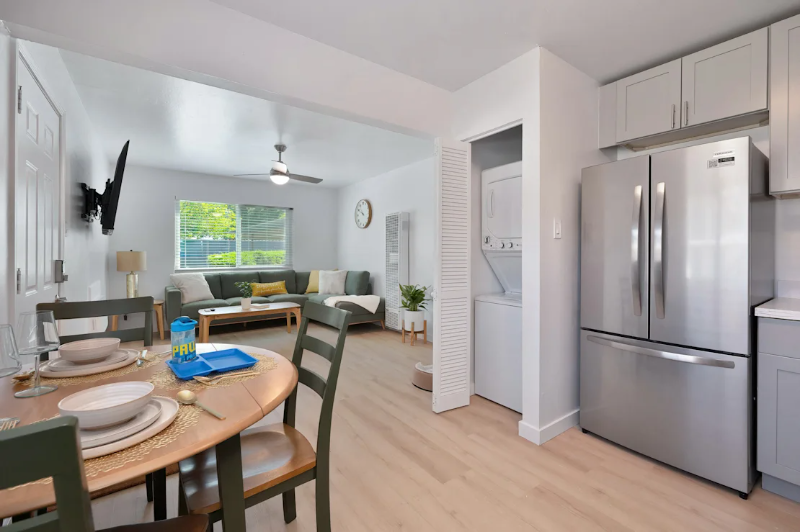 6431 Benning St #6421 - Photo 4 of 6