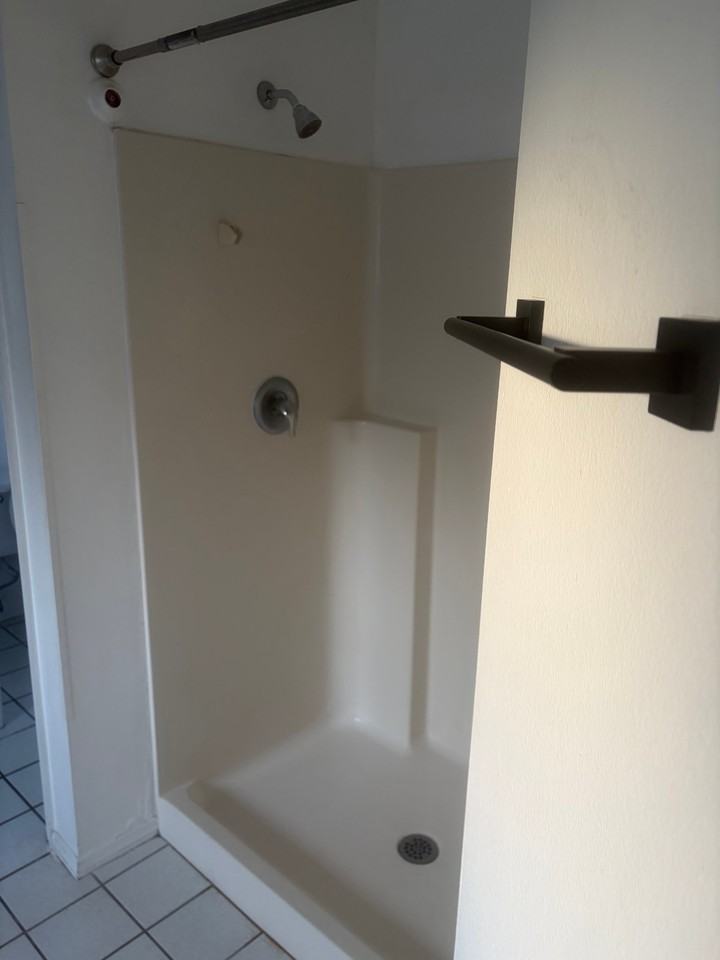 3210 Saint Augustine Ct - Photo 7 of 10