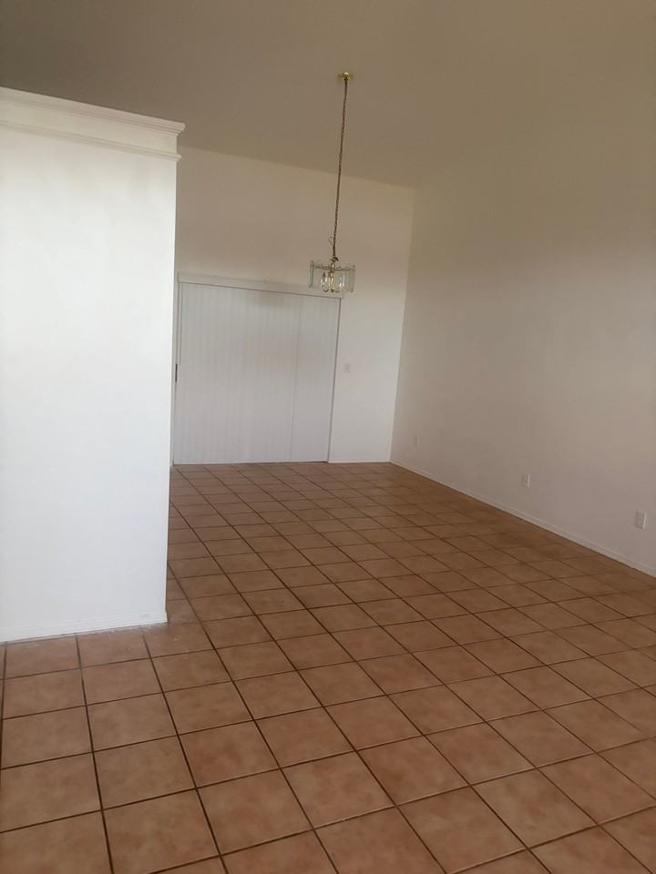 3210 Saint Augustine Ct - Photo 7 of 10