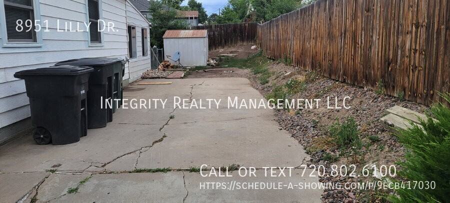 8951 Lilly Dr - Photo 2 of 12