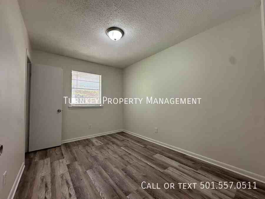 4112 Elam St - Photo 6 of 15