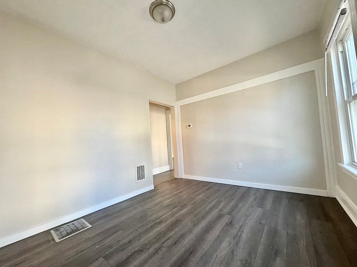 75 Sanford Ave #1 - Photo 7 of 12